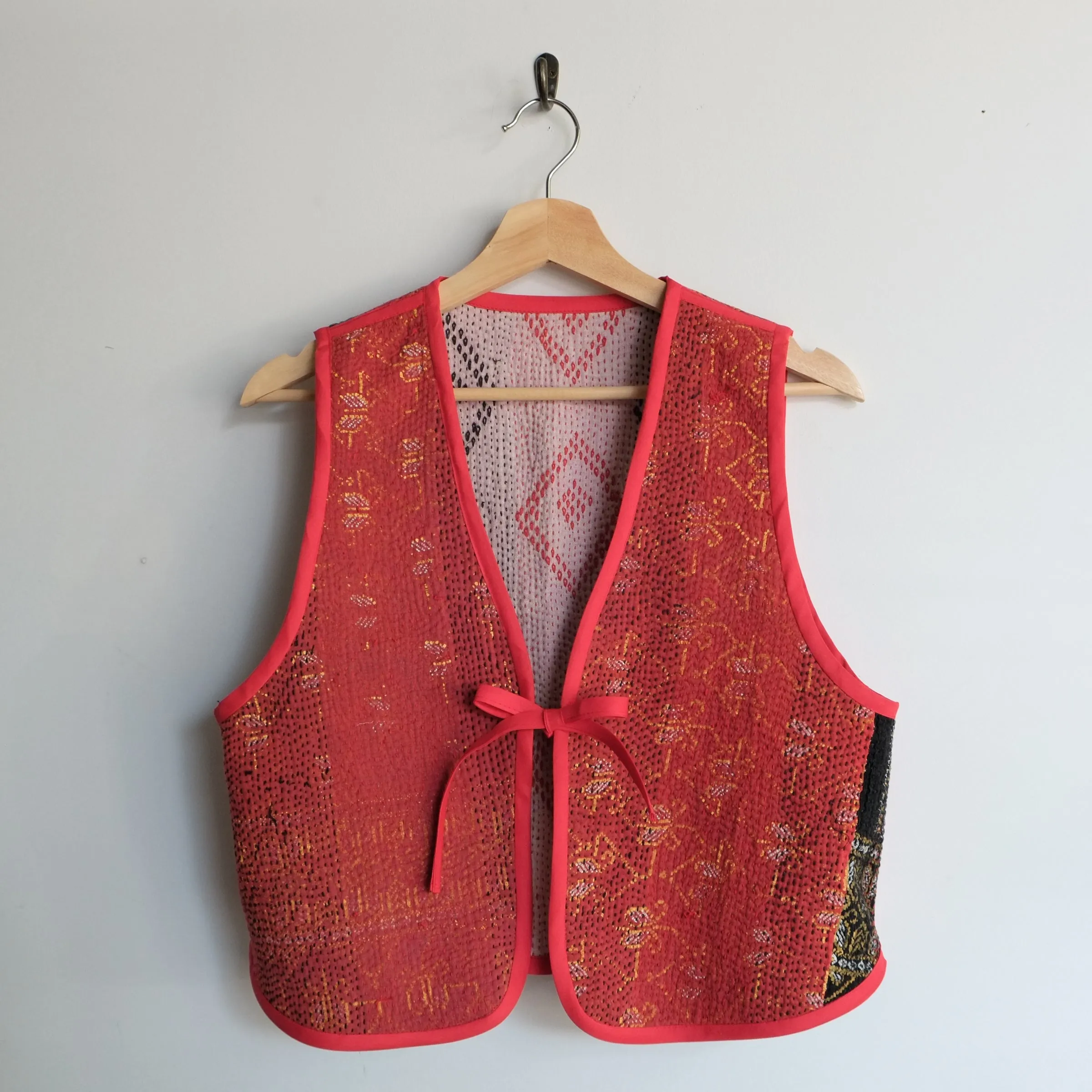 Amelia Vest Black and Red Embroidered Diamonds Red Trim M064