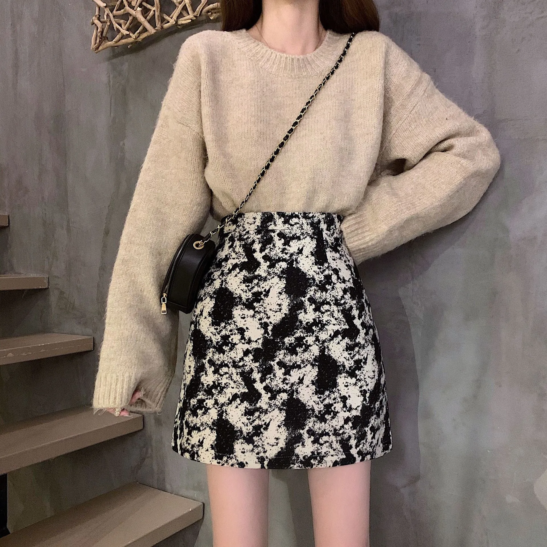 Elegant Skirt Women Korean High Waist Slim Look A-Line CHIC Hip Flattering Skirt