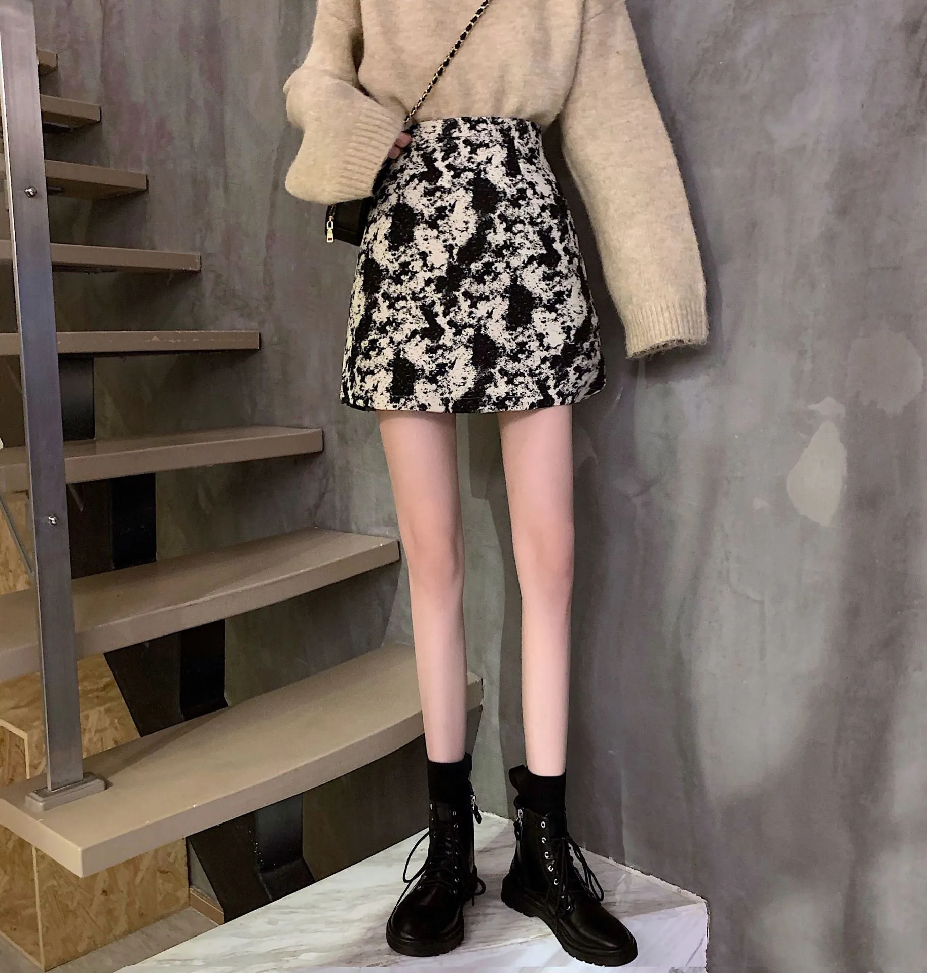 Elegant Skirt Women Korean High Waist Slim Look A-Line CHIC Hip Flattering Skirt