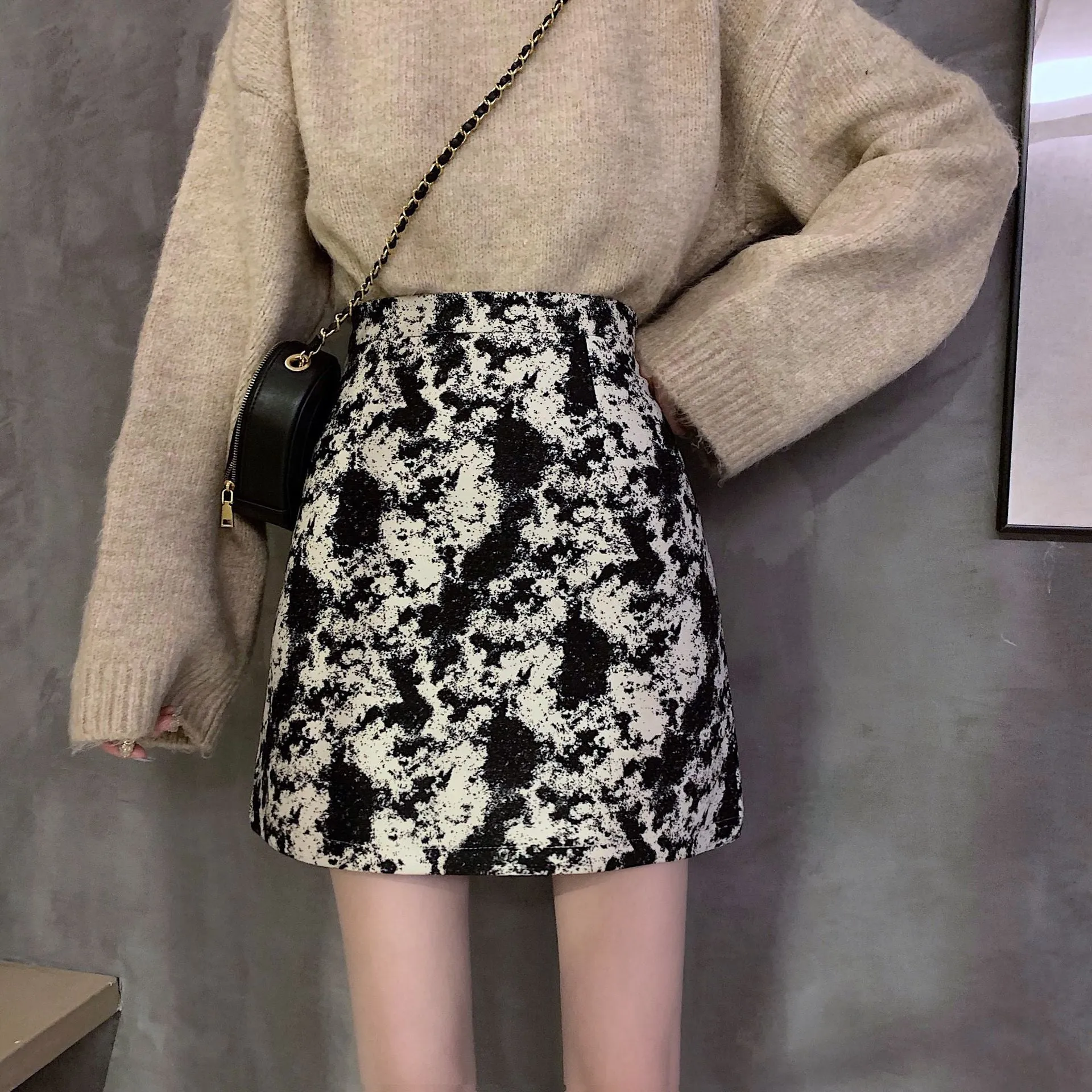 Elegant Skirt Women Korean High Waist Slim Look A-Line CHIC Hip Flattering Skirt