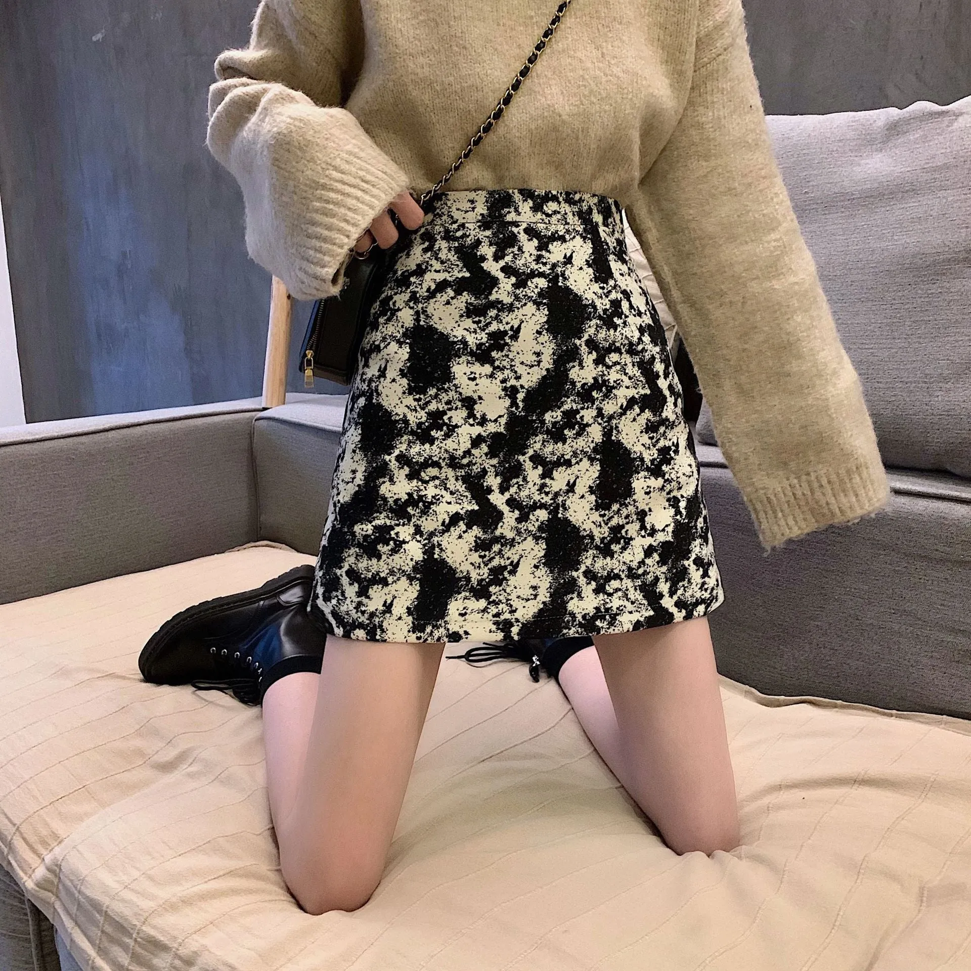 Elegant Skirt Women Korean High Waist Slim Look A-Line CHIC Hip Flattering Skirt