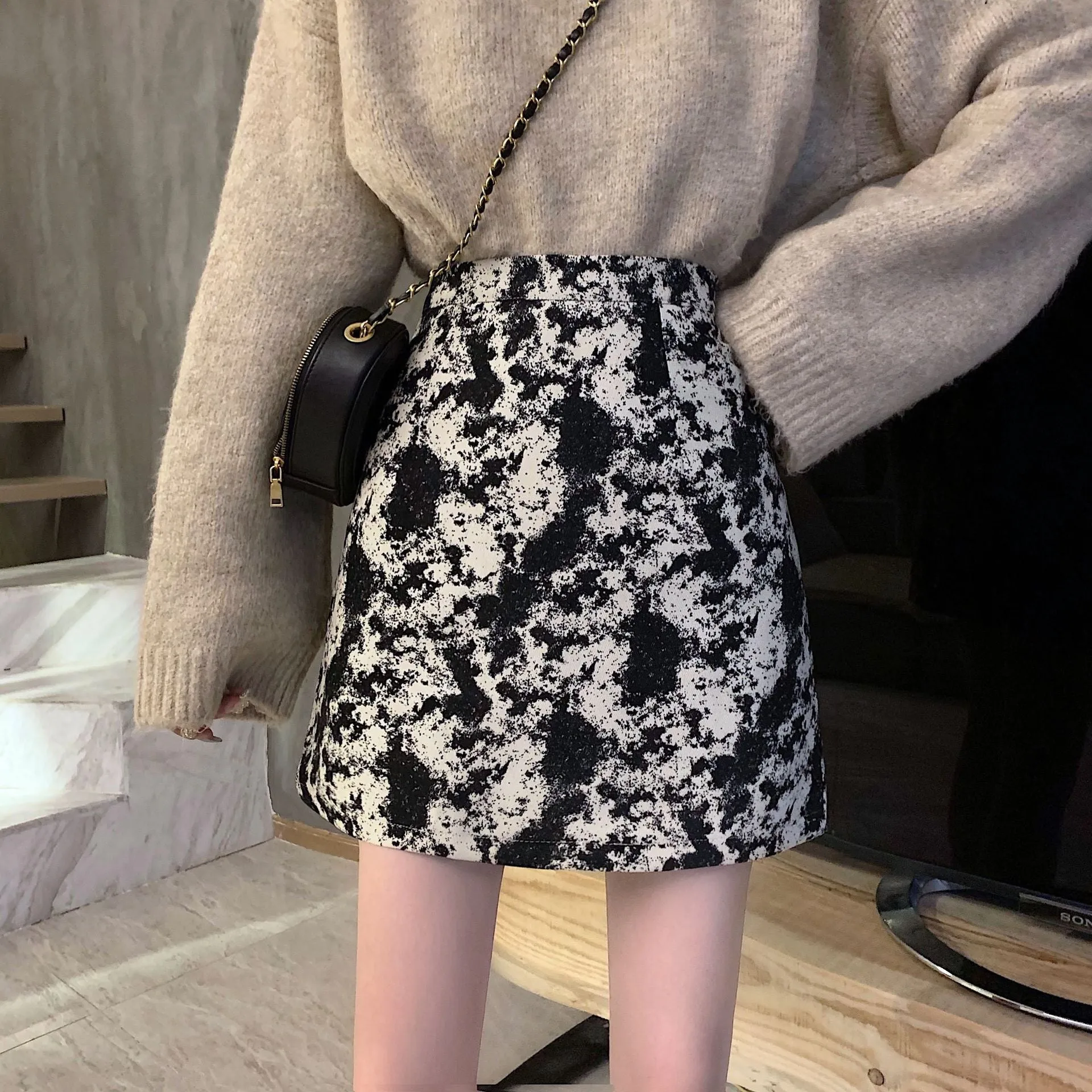 Elegant Skirt Women Korean High Waist Slim Look A-Line CHIC Hip Flattering Skirt