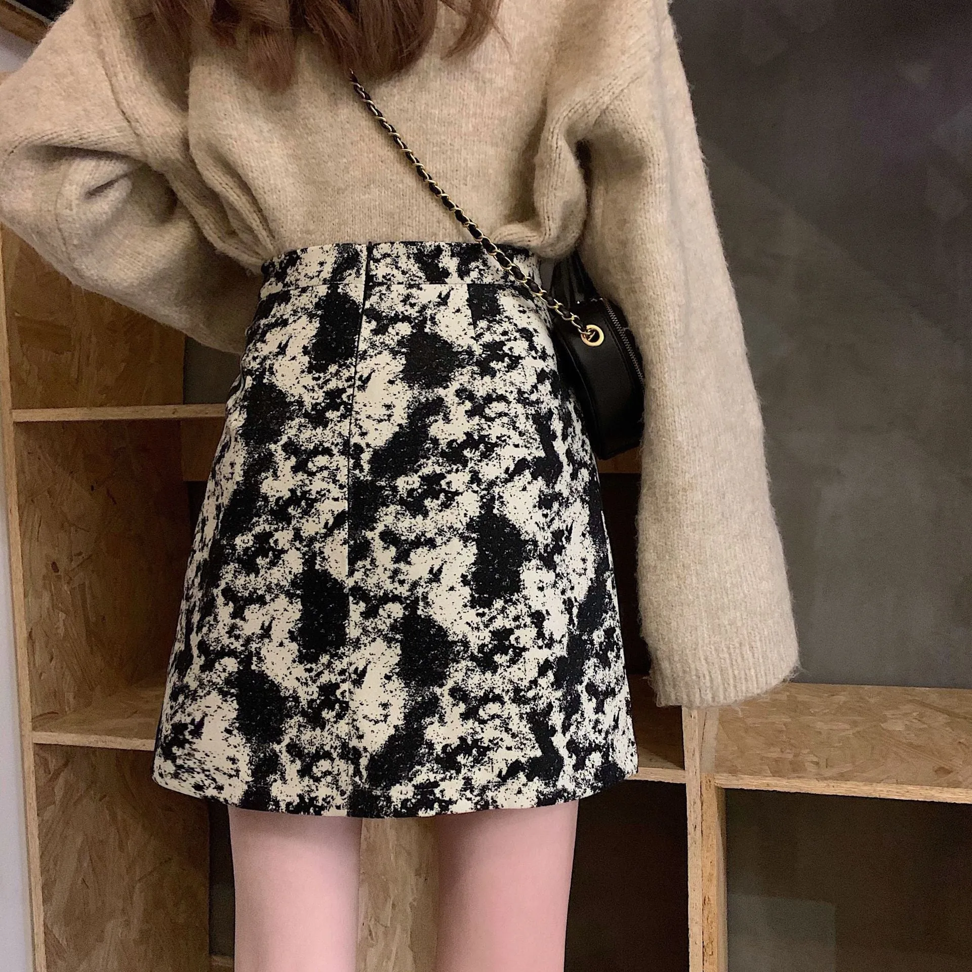 Elegant Skirt Women Korean High Waist Slim Look A-Line CHIC Hip Flattering Skirt