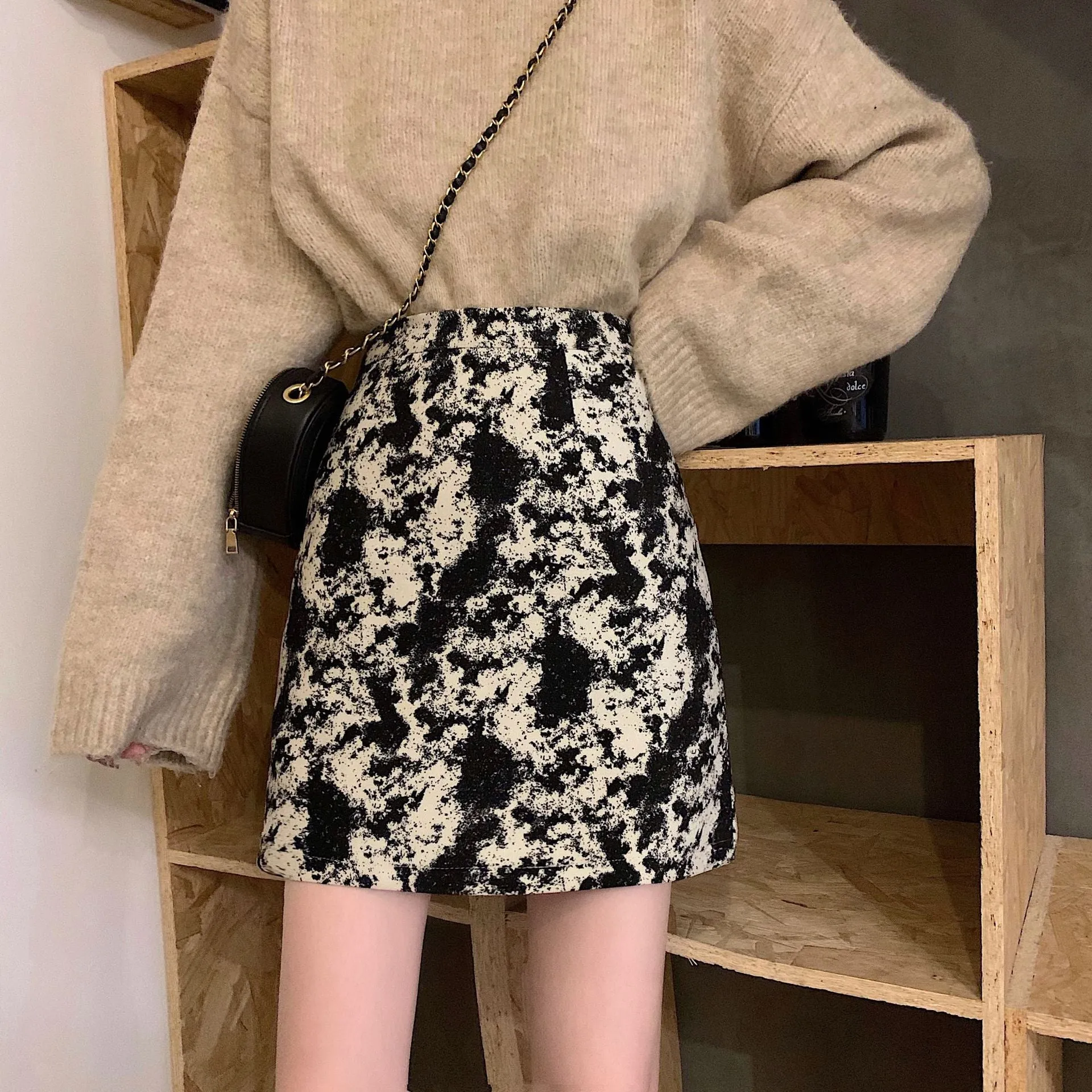Elegant Skirt Women Korean High Waist Slim Look A-Line CHIC Hip Flattering Skirt